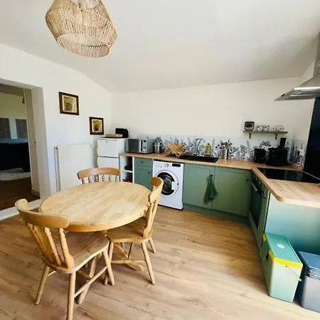 Holiday home Charmante Maison Au Calme - Proche Angouleme